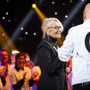 Exclusif - Pascal Obispo et sa mère Nicole Guérin - Enregistrement de l'émission "L'anniversaire secret" à Paris. Le 7 novembre 2023. © Cyril Moreau / Bestimage