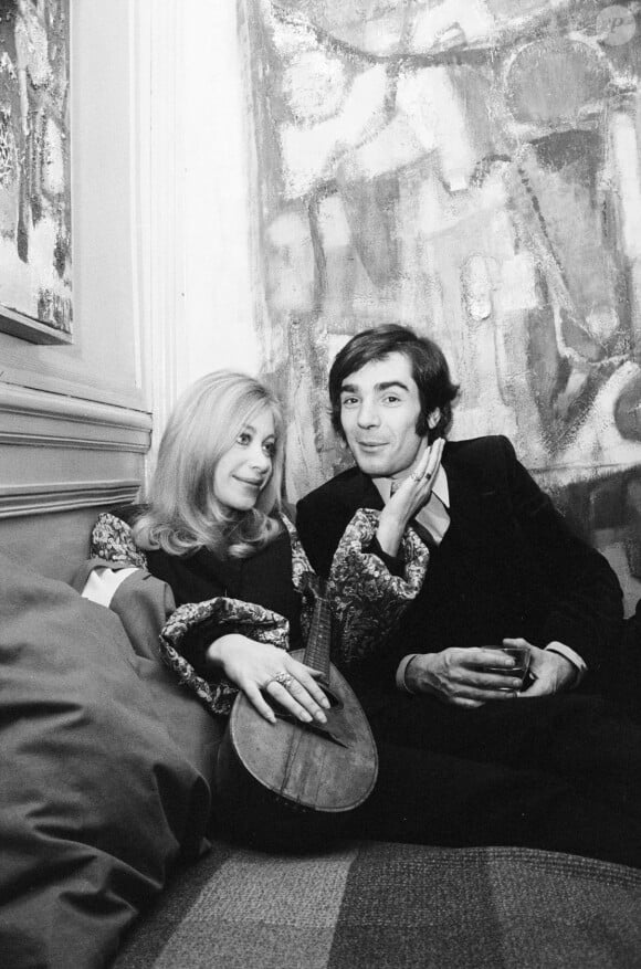 En France, Pierre ARDITI et Florence Giorgetti lors de leur mariage. Le 23 décembre 1968 © Alain Canu via Bestimage