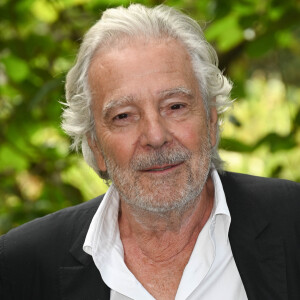 Pierre Arditi au photocall du film "Maestro(s)" lors du 15ème festival du film francophone de Angoulême, France, le 26 août 2022. © Coadic Guirec/Bestimage 