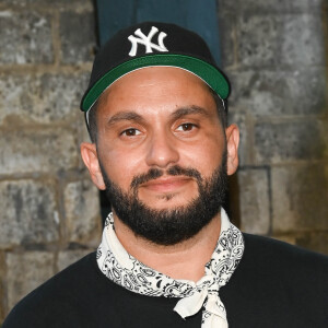 Malik Bentalha au photocall du film "Simone, le voyage du siècle" lors du 15ème festival du film francophone de Angoulême, France, le 27 août 2022. © Coadic Guirec/Bestimage