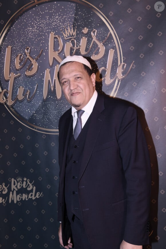 Il s'agit de l'imam Chalghoumi, que joue Malik Bentalha dans sa vidéo intitulée "L'heure de trop" rapport à l'émission à succès de CNews L'heure des pros. 
Exclusif - L'imam de Drancy, Hassen Chalghoumi - Dîner de gala de l'association "Les rois du monde" à la salle Wagram à Paris le 13 mars 2023. © Rachid Bellak / Bestimage