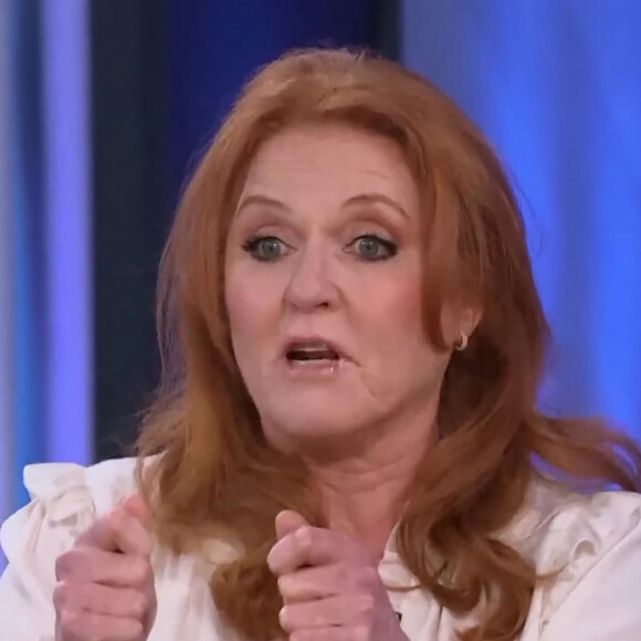 Sarah Ferguson, duchesse d'York, fait la promotion de son livre "A Most Intriguing Lady" dans l'émission "The Kelly Clarkson Show". New York. Le 15 mars 2023.