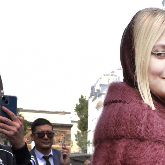 Louane - Arrivées au défilé Jean-Paul Gaultier Haute Couture automne-hiver 2024 lors de la Paris Fashion Week le 5 juillet 2023. © Christophe Aubert via Bestimage 