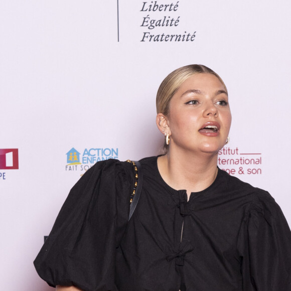 Louane - 6éme édition "Action Enfance fait son cinéma" au Grand Rex à Paris le 12 juin 2023. Depuis plus de 60 ans, la Fondation Action Enfance a pour mission d'accueillir, de protéger et d'éduquer des frères et soeurs en danger, de la petite enfance à la vie adulte, séparés de leurs parents sur décision du Juge des enfants. © Pierre Perusseau/Bestimage
