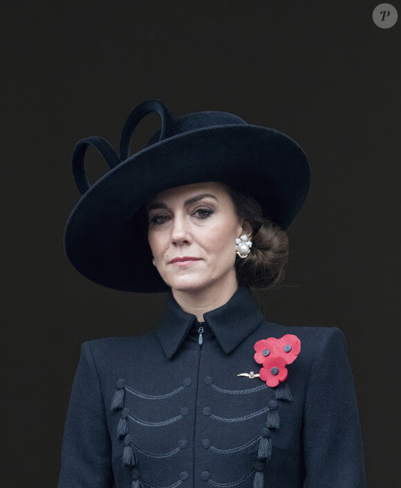 En attendant, Kate Middleton ne s'est pas exprimée.
Catherine Kate Middleton, princesse de Galles - La famille royale honore les disparus des deux guerres mondiales lors de la cérémonie Remembrance Sunday ( Dimanche du souvenir ) au Cénotaphe à Londres le 12 novembre 2023. 