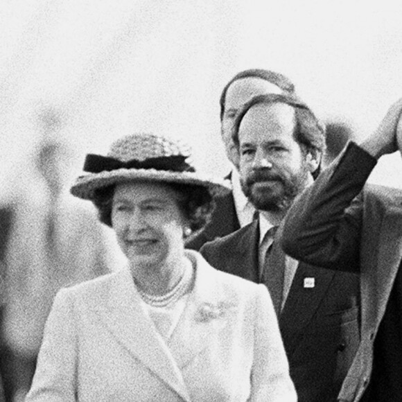 Une différence d'âge qui ne faisait pas du tout pâlir l'homme politique, bien au contraire. 
Archives - Pierre Trudeau, le prince Philip et Elizabeth II