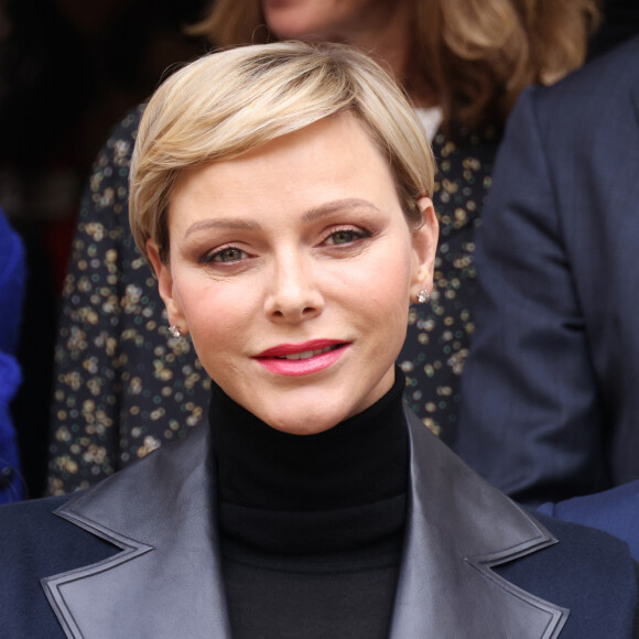 La princesse Charlène de Monaco assiste à la distribution des cadeaux dans le cadre de la fête nationale monégasque qui aura lieu le 19 novembre, au siège de la Croix Rouge monégasque à Monaco, le 16 novembre 2023. © Jean-Charles Vinaj/Pool Monaco/Bestimage 