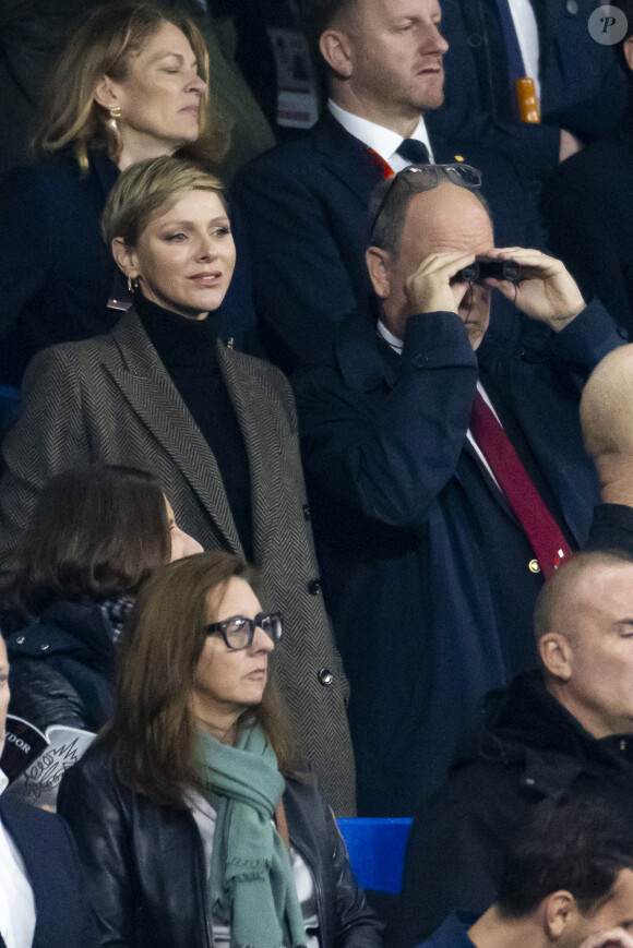 Le prince Albert II de Monaco et La princesse Charlene de Monaco - La princesse Charlene de Monaco laisse éclater sa joie lors de la victoire de l'Afrique du Sud à la finale de la coupe du monde de rugby au stade de France le 28 octobre 2023. © Cyril Moreau / Bestimage 