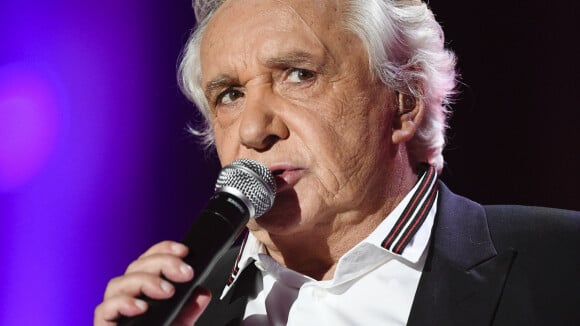 Michel Sardou malade et obligé d'annuler des concerts, le chanteur donne enfin de ses nouvelles !