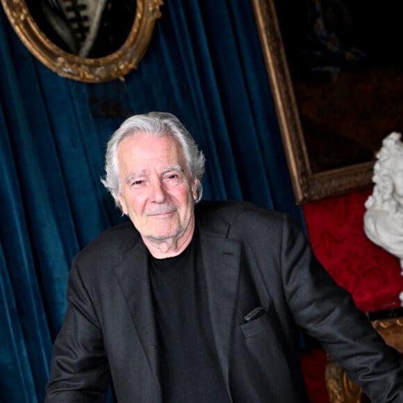 Pierre Arditi au photocall du film "Maestro(s)" à l'hôtel Negresco lors de la 4ème édition du festival Cinéroman à Nice le 9 octobre 2022. © Bruno Bebert / Bestimage