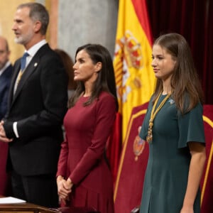 Le roi Felipe VI et la reine Letizia d'Espagne, accompagnés de la princesse Leonor assistent à la séance solennelle d'ouverture des Cortes Generales à Madrid, en présence du Premier ministre espagnol P.Sanchez, le 29 novembre 2023.