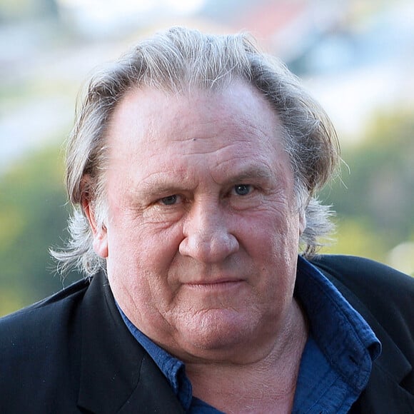 Enquête ouverte après la mort de la première accusatrice publique de Gérard Depardieu 
 
Gérard Depardieu lors du festival d'Angoulême.