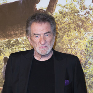 Eddy Mitchell n'est pas du genre à garder son avis pour lui. Et visiblement, le lieu de villégiature de son ami Johnny Hallyday ne semblait pas lui plaire tant que ça.
Eddy Mitchell - Avant-première du film "Le livre de la jungle" au cinéma Pathé Beaugrenelle à Paris. © Olivier Borde/Bestimage 