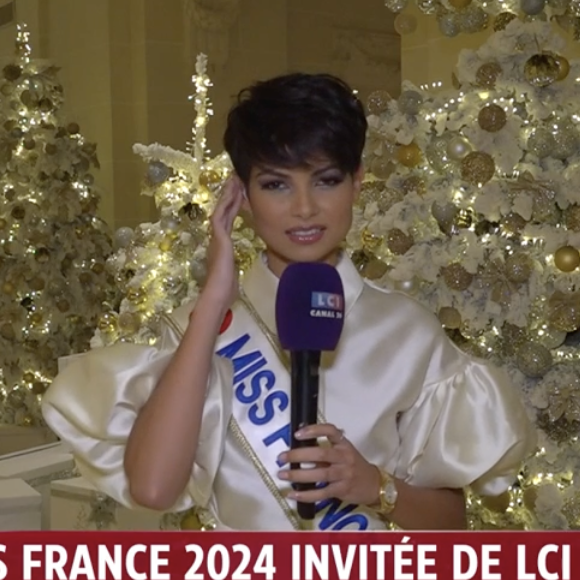 Une coiffure qui suscite beaucoup de débats et d'émotions, ce qui amuse la représentante de la région Nord-Pas-de-Calais 
Miss France 2024