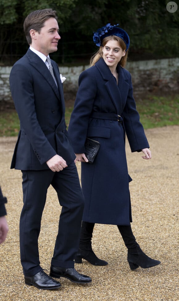La princesse Beatrice d'York et son mari Edoardo Mapelli Mozzi - Les membres de la famille royale britannique lors de la messe du matin de Noël en l'église St-Mary Magdalene à Sandringham, le 25 décembre 2023.