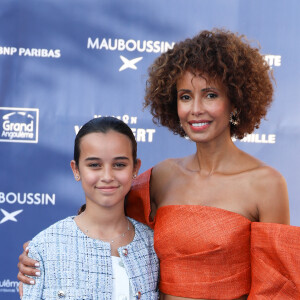 Sonia Rolland et sa fille Kahina qui joue aussi sa fille dans son film "Un destin inattendu" - Arrivées sur le tapis bleu de la 16ème édition du festival du film francophone de Angoulême le 24 août 2023. © Coadic Guirec / Bestimage 