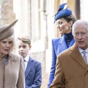 Catherine (Kate) Middleton, princesse de Galles,Le roi Charles III d'Angleterre et Camilla Parker Bowles, reine consort d'Angleterre, - Members of the Royal Family attend Christmas Day service at St Mary Magdalene Church in Sandringham, Norfolk