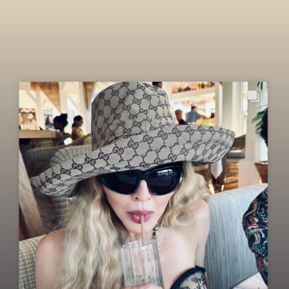 Et pendant son voyage, elle est passée à la table d'un chef connu...
Madonna est allée en vacances chez Jean Imbert. @ Instagram