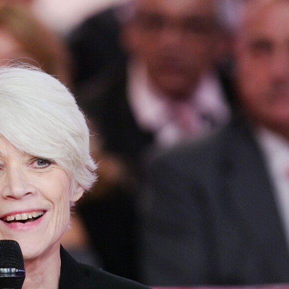 Archives - Francoise Hardy - Enregistrement de l'émission "Vivement Dimanche". Le 30 octobre 2012