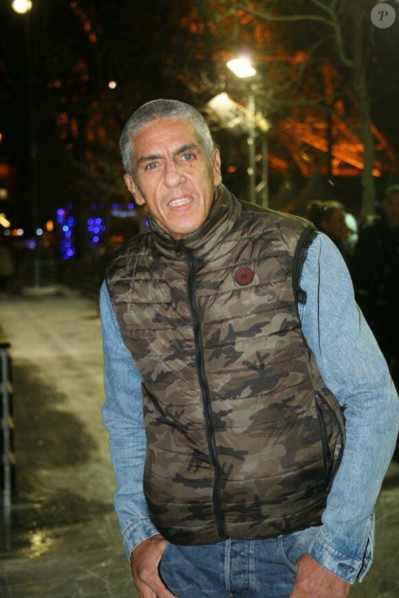 Samy Naceri - Inauguration des chalets de Noël et de la patinoire de la Tour Eiffel à Paris, le 19 décembre 2014.