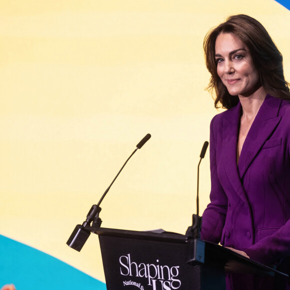 Catherine (Kate) Middleton, princesse de Galles, au Design Museum pour co-organiser l'événement avec le Centre de la Fondation Royale pour la petite enfance à Londres, le 15 novembre 2023. La princesse de Galles y a été accueillie par F.Cotton. 