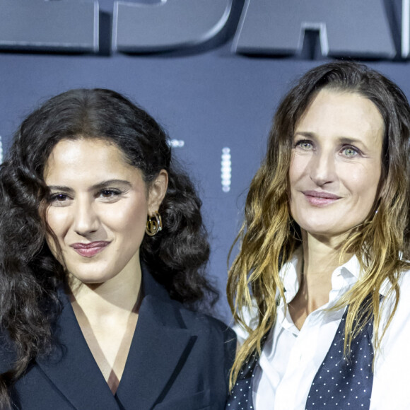 Sonia Faidi (habillée en Dior) et Camille Cottin au photocall du dîner César Révélations 2024 à L'Élysée Montmartre à Paris le 15 janvier 2024. © Olivier Borde / Bestimage 