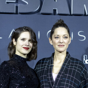 Marion Cotillard et Daphné Patakia au photocall du dîner César Révélations 2024 à L'Élysée Montmartre à Paris le 15 janvier 2024. © Olivier Borde / Bestimage 