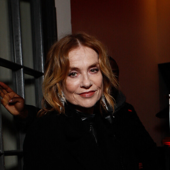 Exclusif - Isabelle Huppert - Arrivées des personnalités au dîner des révélations des Cesar 2024 à L'Élysée Montmartre à Paris le 15 janvier 2024. © Christophe Clovis / Bestimage 