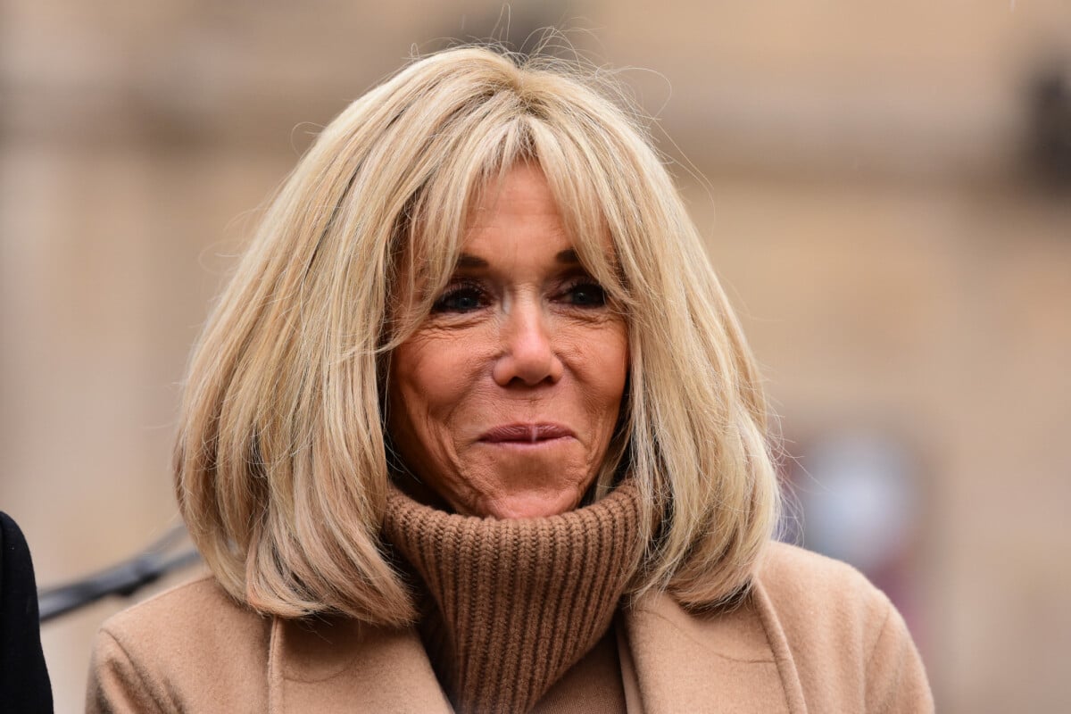 Photo : Brigitte Macron A Parfaitement Compris Que Dans La Vie, Le ...