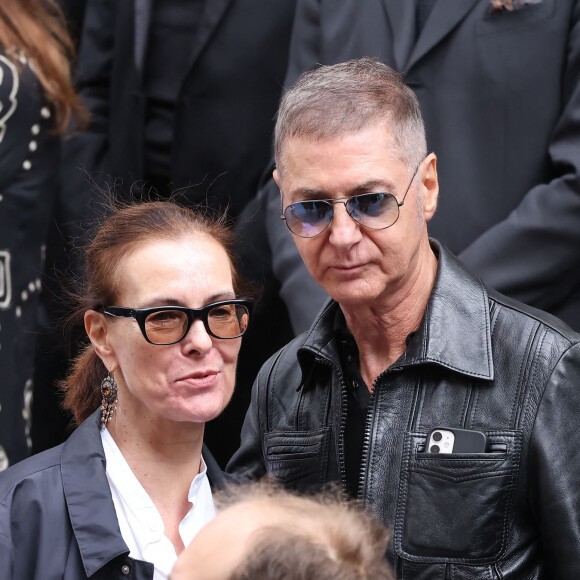 Carole Bouquet, Etienne Daho - Sorties des célébrités aux obsèques de Jane Birkin en l'église Saint-Roch à Paris. Le 24 juillet 2023 © Jacovides-KD Niko / Bestimage 