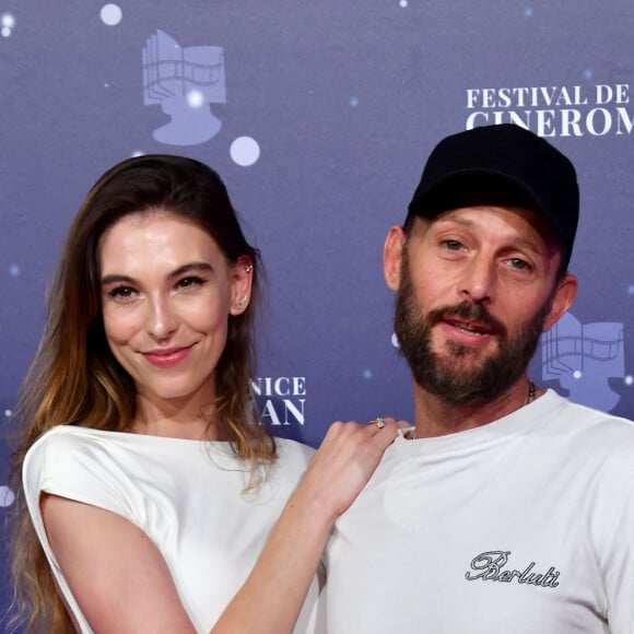 Nicolas Duvauchelle et sa compagne Chloé Roy - 3ème soirée de la 5ème édition du festival CinéRoman au cinéma Pathé Gare du Sud à Nice le 5 octobre 2023. © Bruno Bebert/Bestimage 