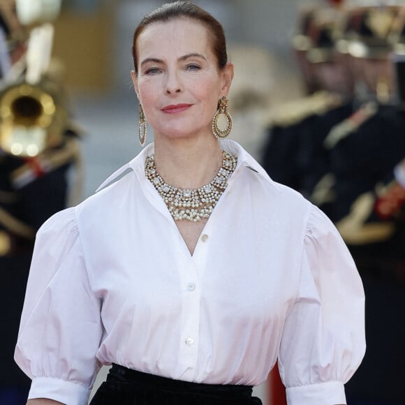 Carole Bouquet - Dîner d'Etat au château de Versailles en l'honneur de la visite officielle du roi et de la reine d'Angleterre en France (20 - 22 septembre 2023), le 20 septembre 2023. 150 invités triés sur le volet ont été conviés à cette occasion. © Jacovides-Moreau / Bestimage 