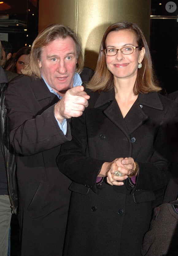 Gérard Depardieu et Carole Bouquet à Paris en 2004