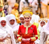 Anisha Rosnah portait une tiare de 132 carats, composée de 838 diamants, que sa belle-soeur Azemah portait elle-même un an plus tôt à son propre mariage
La cérémonie Berdebak lors de la cérémonie des poudres, au cours de laquelle les époux reçoivent la bénédiction du sultan Hassanal Bolkiah et de sa femme la reine Saleha. 4ème jour du mariage du prince Abdul Mateen de Brunei et Anisha Rosnah, le 11 janvier 2024 à Bandar Seri Begawan, Brunei. Photo : Balkis Press/ABACAPRESS.COM