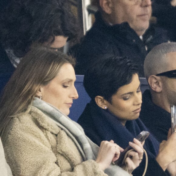 Eve Gilles, Miss France 2024 et Dj Snake - Celébrités dans les tribunes du match de Ligue 1 Uber Eats "PSG-Brest" (2-2) au Parc des Princes à Paris le 28 janvier 2024. © Cyril Moreau/Bestimage