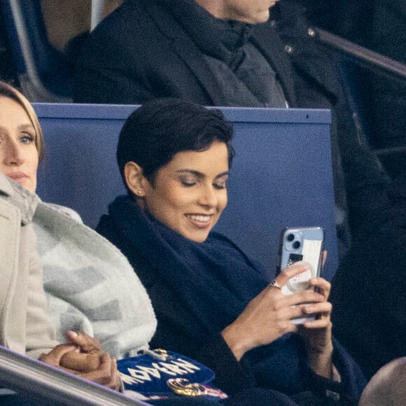 Eve Gilles, Miss France 2024 - Celébrités dans les tribunes du match de Ligue 1 Uber Eats "PSG-Brest" (2-2) au Parc des Princes à Paris le 28 janvier 2024. © Cyril Moreau/Bestimage