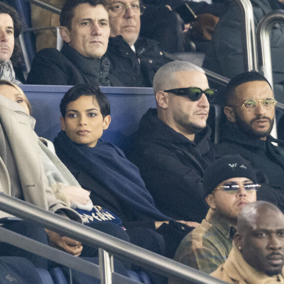 CC Sabathia, Eve Gilles, Miss France 2024, DJ Snake et Malik Bentalha - Celébrités dans les tribunes du match de Ligue 1 Uber Eats "PSG-Brest" (2-2) au Parc des Princes à Paris le 28 janvier 2024. © Cyril Moreau/Bestimage