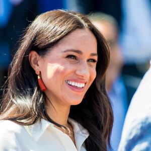 Le prince Harry, duc de Sussex, et Meghan Markle, duchesse de Sussex, visite l'association "Yes" (Youth Employment Service) qui oeuvre pour résoudre le problème du chômage des jeunes en Afrique du Sud. Johannesburg, le 2 octobre 2019. 