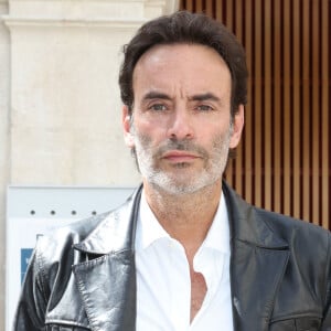 Anthony Delon sort un roman.
Exclusif - Anthony Delon représentait son père lors de la projection du film "Monsieur Klein" du réalisateur J. Losey lors du 50ème Festival La Rochelle Cinéma à La Coursive à La Rochelle. © Jean-Marc Lhomer/Bestimage