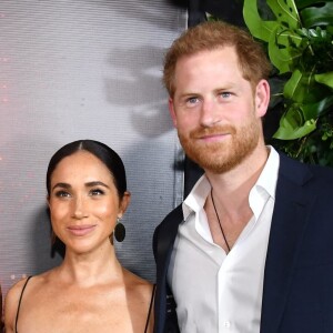 Cette rencontre pourrait donc bien être stratégique, financièrement parlant, voire "désespérée" pour les parents d'Archie et Lilibet.
Meghan Markle et le prince Harry - Première du film "Bob Marley: One Love" à Kingston, en Jamaïque. Le 23 janvier 2024.