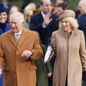 Le roi Charles III d'Angleterre et Camilla Parker Bowles à l'église St Mary Magdalene à Sandringham, Norfolk.