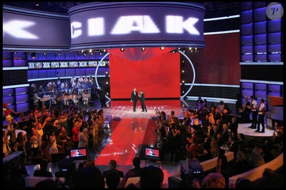 Emmanuel Philibert de Savoie et Pupo présentent l'émission Ciak si canta. 12/03/2010