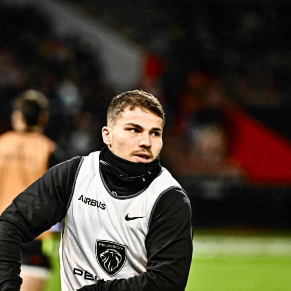 Antoine Dupont a retiré la photo de sa publication 
 
Antoine Dupont (st) - Match de rugby du Top 14 opposant le Stade Toulousain Rugby (Toulouse) au Lyon Olympique Universitaire Rugby (LOU Rugby au stade Ernest-Wallon (45-0) à Toulouse, France, le 6 janvier 2024. © Thierry Breton/Panoramic/Bestimage