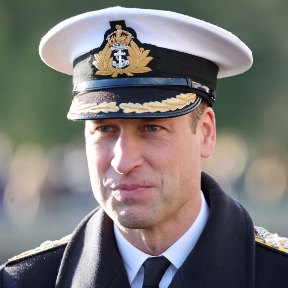 Le prince William de Galles assiste aux divisions du Lord High Admiral au Britannia Royal Naval College à Dartmouth, pour assister à un défilé de 202 cadets de la Royal Navy avec des élèves-officiers internationaux d'Oman, du Koweït, du Bangladesh et de Trinité-et-Tobago, au Royaume Uni.