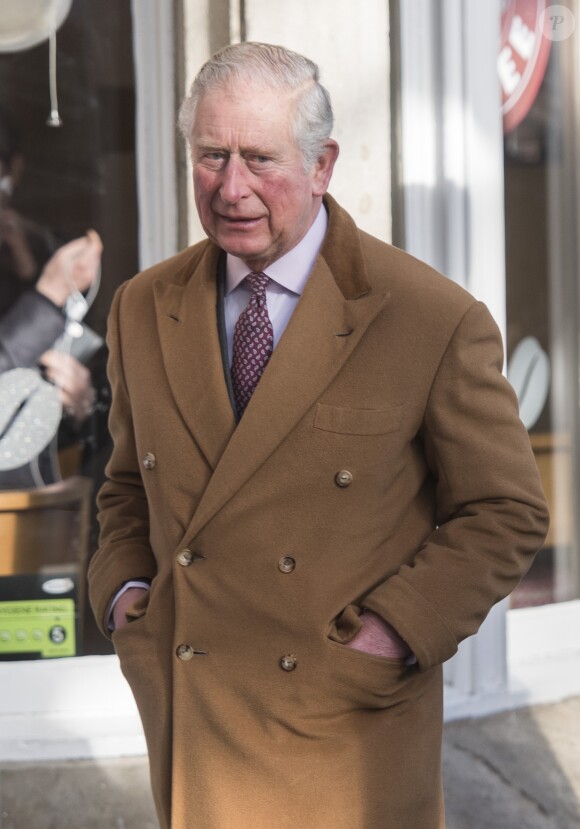 Le prince Charles arrive à la gare de Durham City, où il va passer sa journée. Le 15 février 2018 