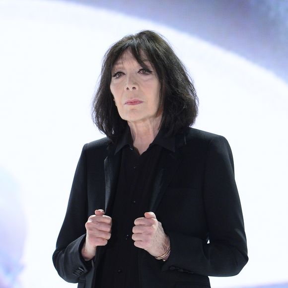 Un drame qui l'a profondément touchée alors qu'elle avait fait une fausse couche quelques mois plus tot.
Juliette Greco - Enregistrement de l'emission "Vivement Dimanche" à Paris le 23 octobre 2013.