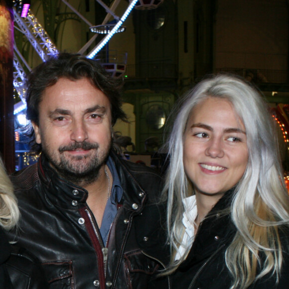 Caroline Barclay, Marie Sara, Henri Leconte et leur fille Sara-Luna Leconte - Inauguration de la 3ème édition "Jours de Fêtes" au Grand Palais à Paris, le 17 décembre 2015.