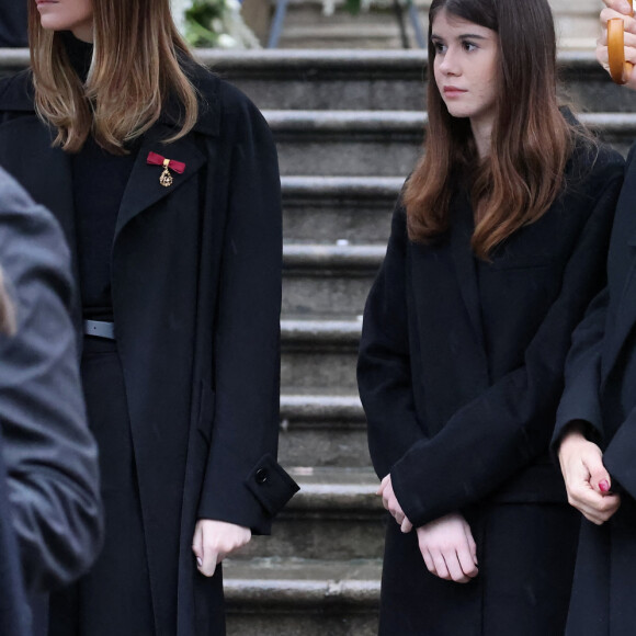 Les princesses Luisa et Vittoria de Savoie avec leur mère, la princesse Clotilde Courau de Savoie - Sorties des funérailles du prince Victor Emmanuel de Savoie en la basilique de Superga près de Turin le 10 février 2024. © Dominique Jacovides/Bestimage 