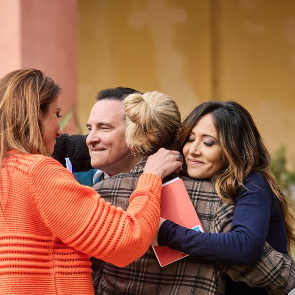 Exclusif - Fabienne Carat, Paul El Kharrat, Jean-Marc Généreux, Simon Castaldi, Delphine Wespiser, Clara Morgane - Les candidats de l'émission "Bienvenue au monastère", diffusée à partir du 12 janvier jusqu'au 9 février, lors du débriefing avant le départ du couvent Saint Dominique des Frères de Saint-Jean à Corbara, en Corse. Le 19 mars 2023 © Cyril Moreau / Bestimage