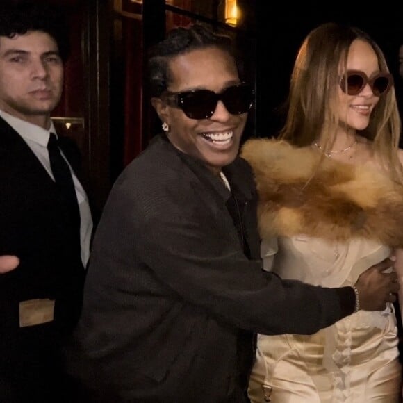 Rihanna et son compagnon A$AP Rocky sont allés dîner en amoureux à l'occasion de la Saint-Valentin au restaurant Cesar à Paris le 14 février 2024. 